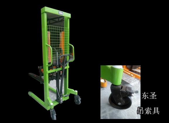 液壓堆高車在機械零部件搬運中的應用