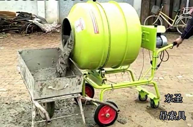 小型攪拌機實心輪胎設計和應用