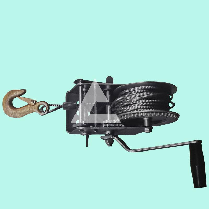 小型手搖卷揚機用于救援作業