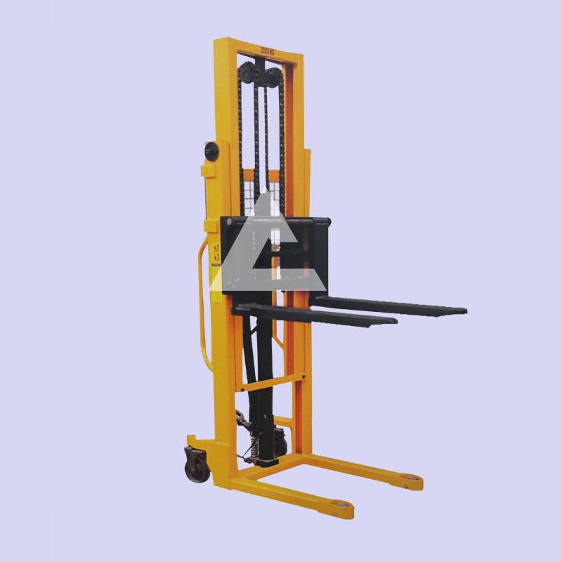 2噸手動液壓堆高車貨叉生銹怎么解決