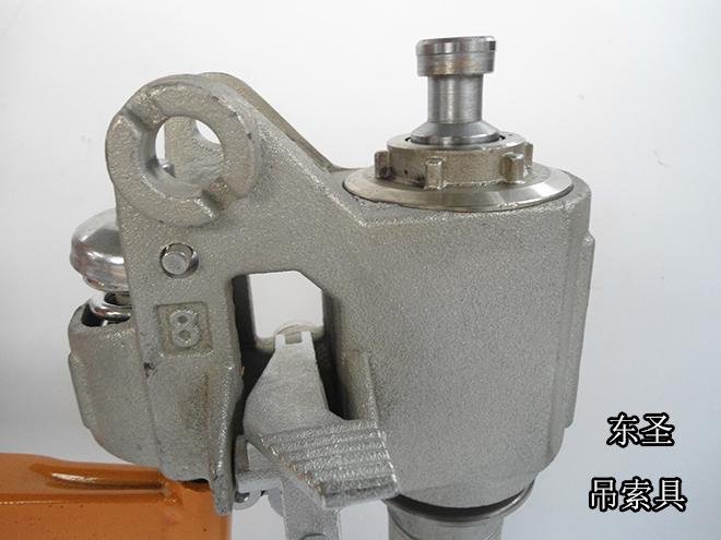 手動堆高車的門架設計