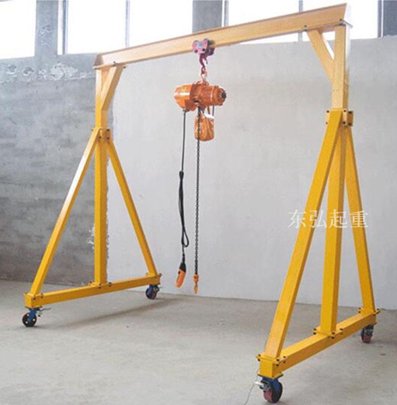 簡(jiǎn)易手推移動(dòng)龍門架一般有兩種運(yùn)行方式
