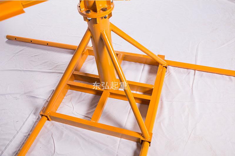 室外吊運機底座出現(xiàn)下滑現(xiàn)象