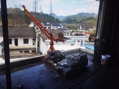 建筑提升小吊機使用石磚壓配重穩(wěn)定性如何