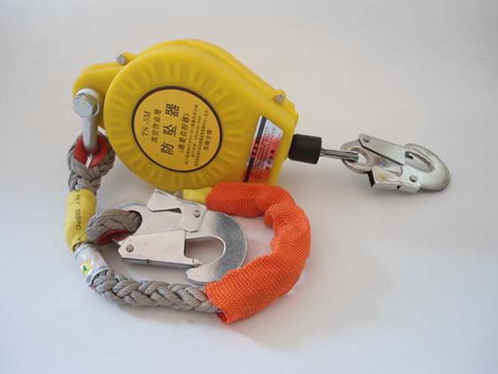 防墜器車間設(shè)備檢修高空作業(yè)墜落保護