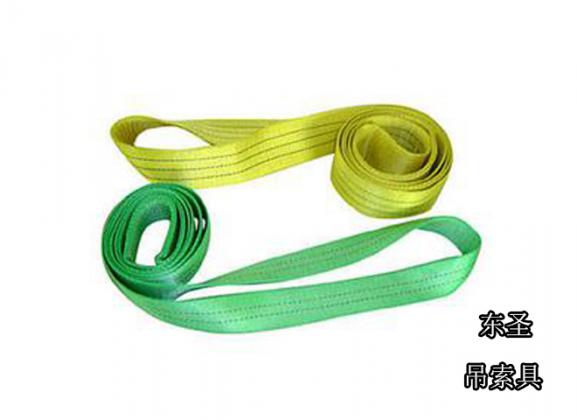 吊裝帶使用于圓柱形大件貨物裝車