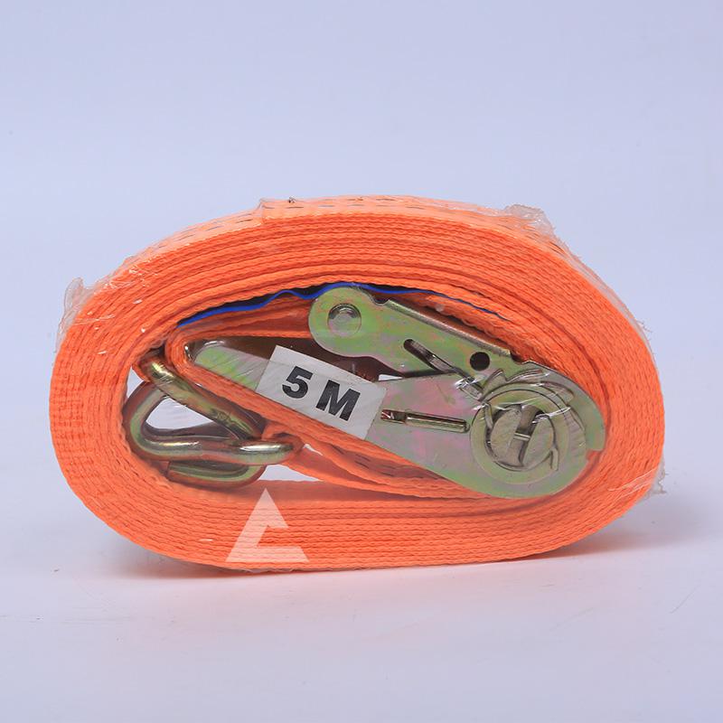 拉緊器在捆綁木頭中的使用